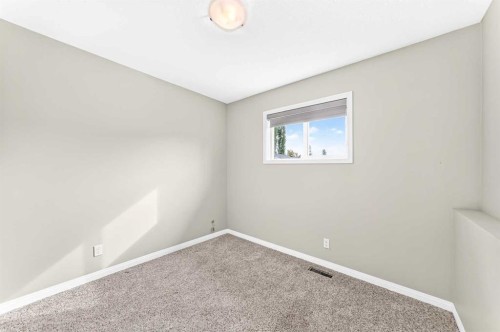 36 Sandpiper Way Nw, Calgary, AB 