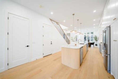 411 28 Avenue Nw, Calgary, AB 