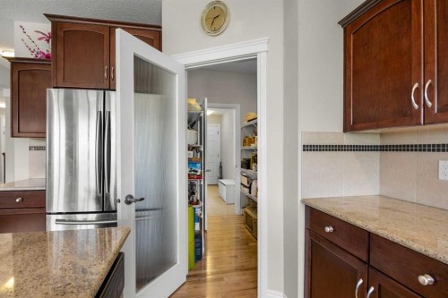 112 Sherwood Crescent Nw, Calgary, AB 