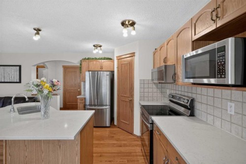 373 Bridlewood Avenue Sw, Calgary, AB 