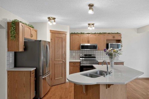 373 Bridlewood Avenue Sw, Calgary, AB 