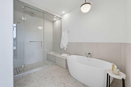 2320 22 Avenue Sw, Calgary, AB 