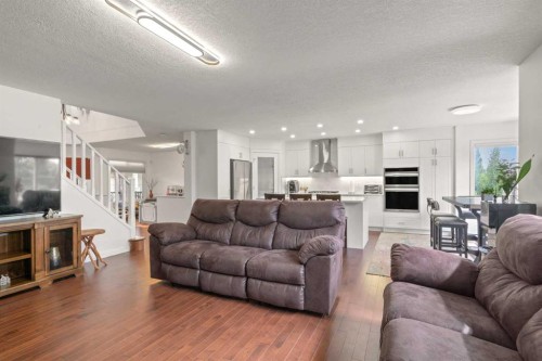 84 Everwillow Park Sw, Calgary, AB 
