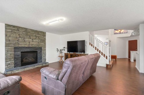 84 Everwillow Park Sw, Calgary, AB 