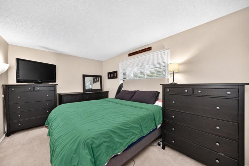 111 Midbend Place Se, Calgary, AB 