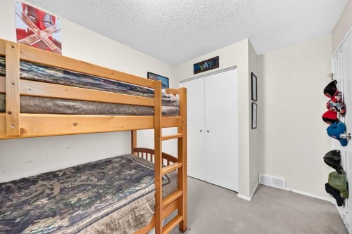 111 Midbend Place Se, Calgary, AB 