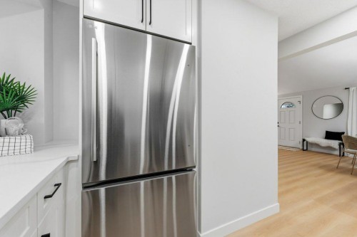 64 Doverview Place Se, Calgary, AB 