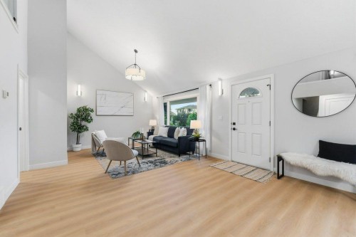 64 Doverview Place Se, Calgary, AB 