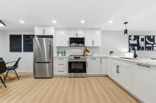 64 Doverview Place Se, Calgary, AB 