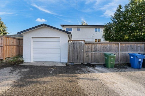 64 Doverview Place Se, Calgary, AB 