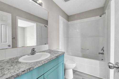 86 Country Village Gate Ne, Calgary, AB 