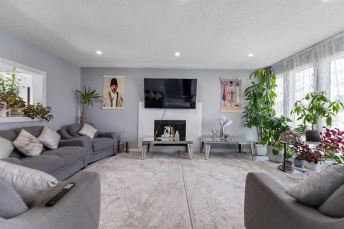 35 Templemont Drive Ne, Calgary, AB 
