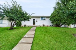 1012 Raynard Crescent SE Calgary, AB T2A 1X9
