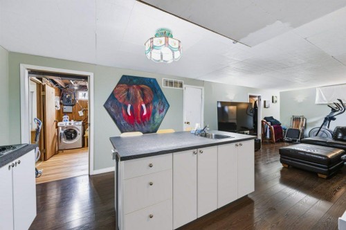1012 Raynard Crescent Se, Calgary, AB 