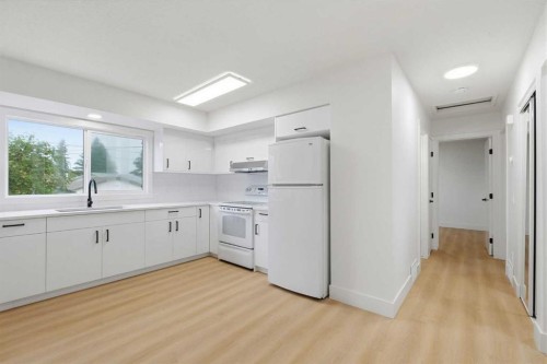 724 55 Street Se, Calgary, AB 