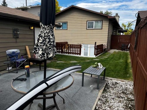 1003 Berkley Drive Nw, Calgary, AB 