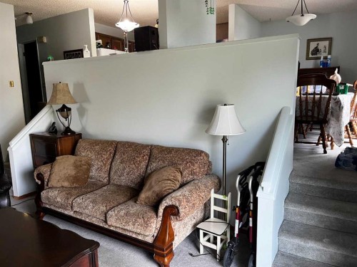 1003 Berkley Drive Nw, Calgary, AB 