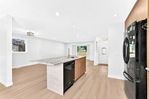 55 Mckinley Way Se, Calgary, AB 