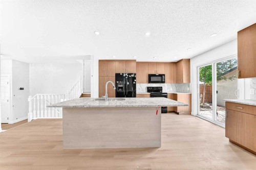 55 Mckinley Way Se, Calgary, AB 