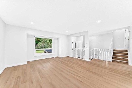 55 Mckinley Way Se, Calgary, AB 