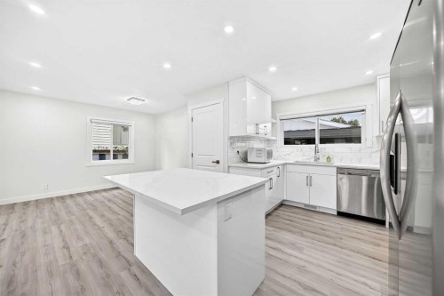 4908 Marlborough Drive Ne, Calgary, AB 