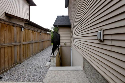 26 Walden Court Se, Calgary, AB 