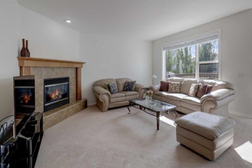 27 Rockyspring Gate Nw, Calgary, AB 