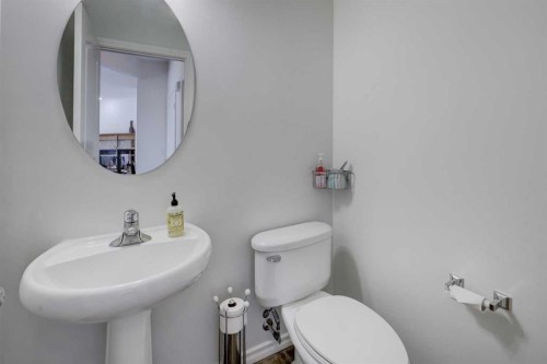 27 Rockyspring Gate Nw, Calgary, AB 