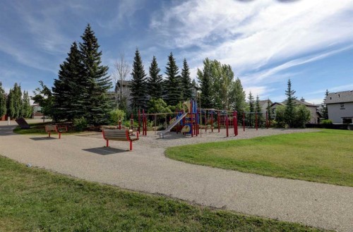 27 Rockyspring Gate Nw, Calgary, AB 