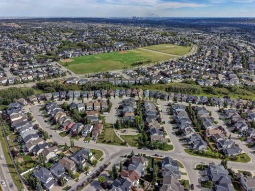 27 Rockyspring Gate Nw, Calgary, AB 