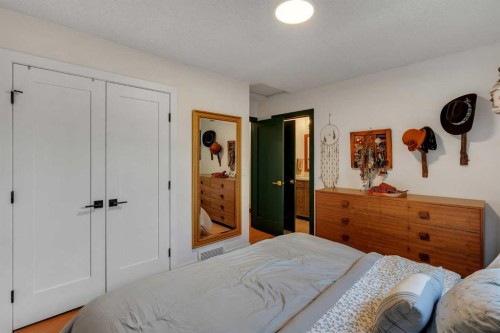 155 Brookgreen Drive Sw, Calgary, AB 
