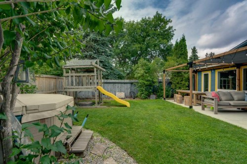 155 Brookgreen Drive Sw, Calgary, AB 