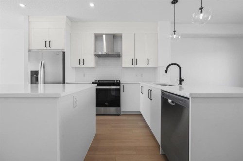 82 Rangeview Path Se, Calgary, AB 