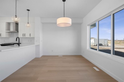 82 Rangeview Path Se, Calgary, AB 