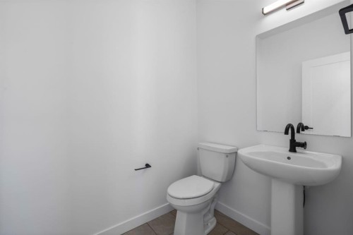 82 Rangeview Path Se, Calgary, AB 
