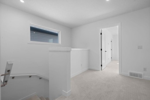 82 Rangeview Path Se, Calgary, AB 