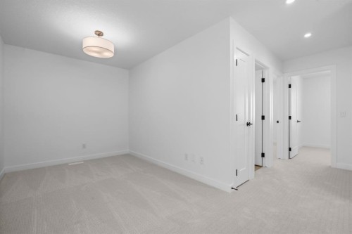 82 Rangeview Path Se, Calgary, AB 