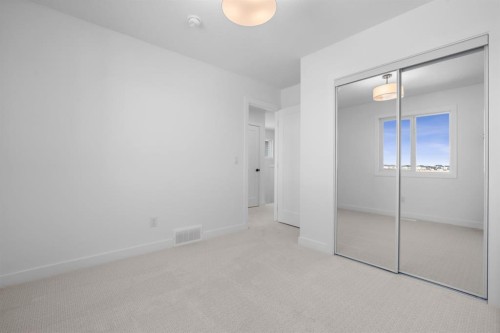 82 Rangeview Path Se, Calgary, AB 
