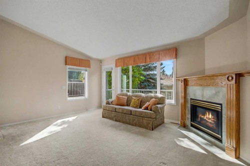 26 Mt Mckenzie Villas Se, Calgary, AB 