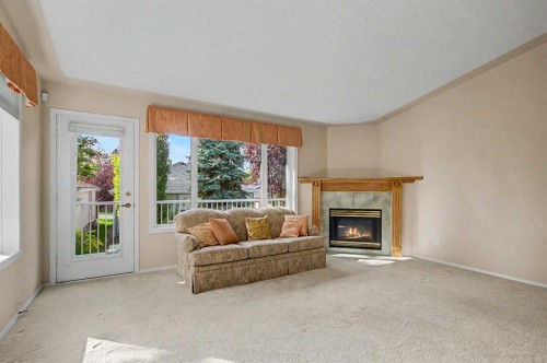 26 Mt Mckenzie Villas Se, Calgary, AB 