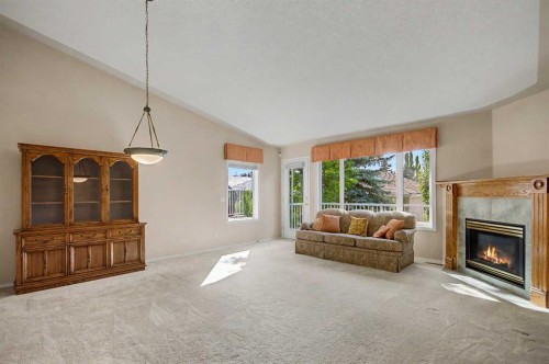26 Mt Mckenzie Villas Se, Calgary, AB 