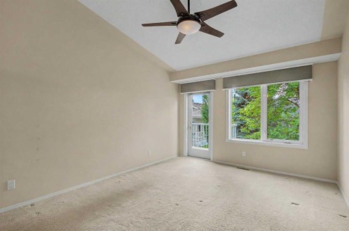 26 Mt Mckenzie Villas Se, Calgary, AB 
