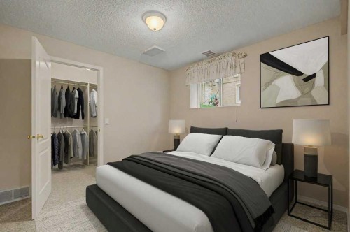 26 Mt Mckenzie Villas Se, Calgary, AB 