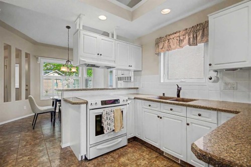 26 Mt Mckenzie Villas Se, Calgary, AB 