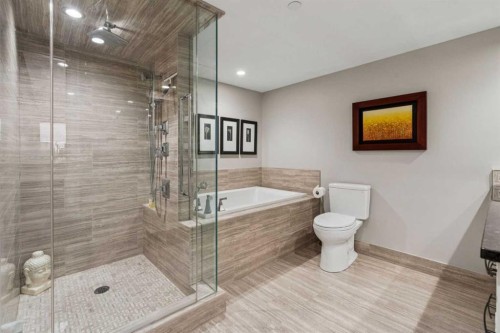 8203-400 Eau Claire Avenue Sw, Calgary, AB - Indoor Photo Showing Living Room