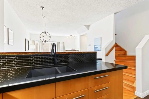 1707 23 Avenue Sw, Calgary, AB 