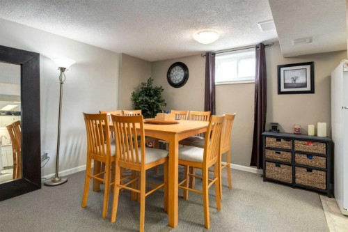 1051 8 Avenue Ne, Calgary, AB 