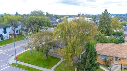 1051 8 Avenue Ne, Calgary, AB 