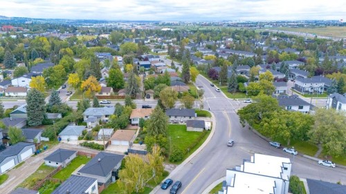 1051 8 Avenue Ne, Calgary, AB 