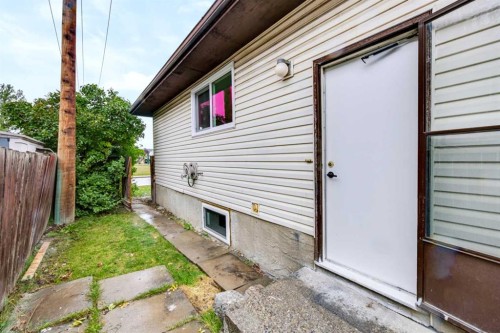 139 Falsby Road Ne, Calgary, AB 